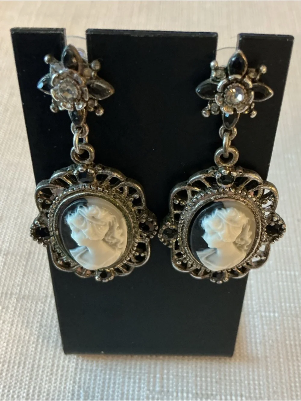 Cameo Victorian Style Molded Resin Pewter Tone Earrings